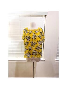 Retrology Floral Blouse Women M Yellow Crochet Neck Flutter Sleeve